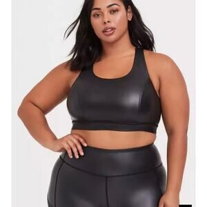 TORRID‎ Low-Impact Wireless Strappy Back Active Sports Bra size 0 (10) Black